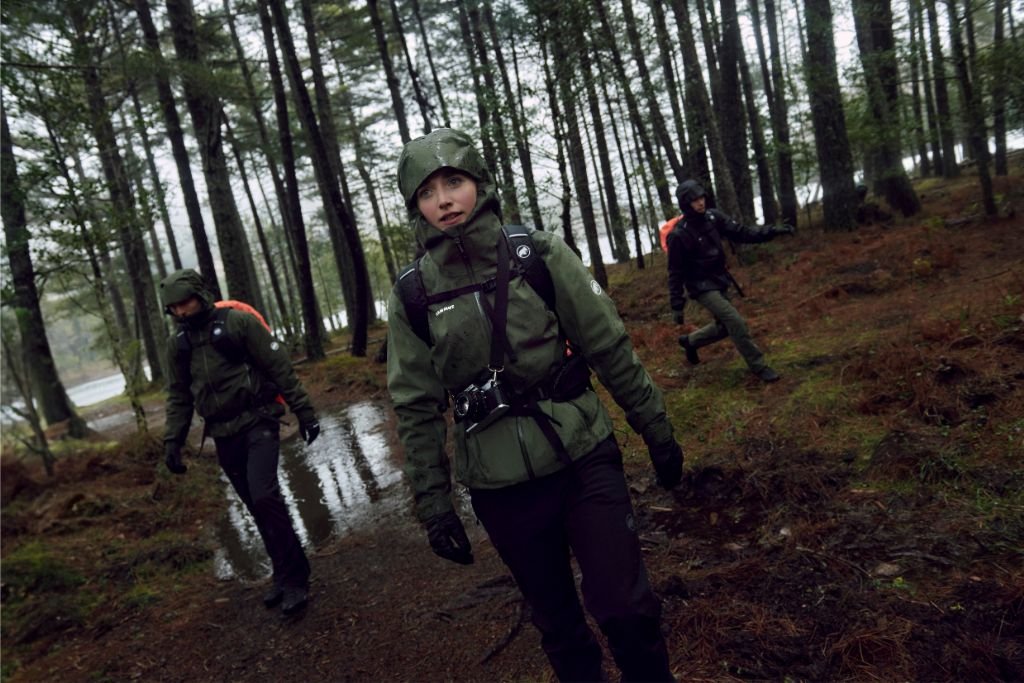 rain_hiking_images_1