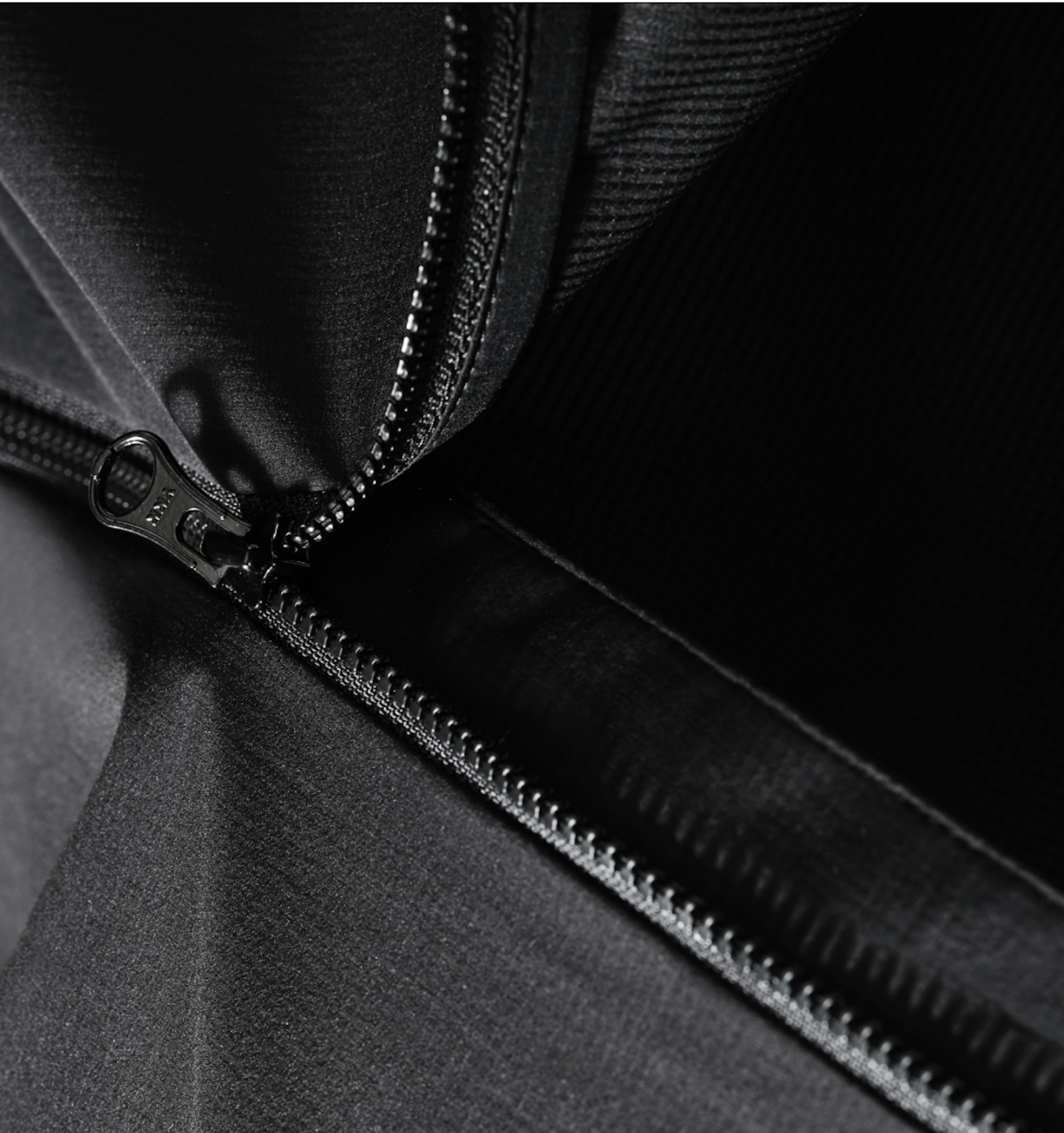 Aenergy WB Hooded Jacket Men-Detail01