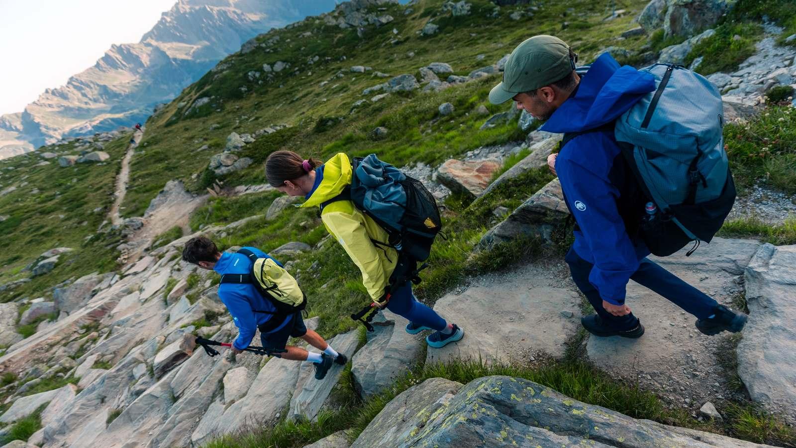 winter_hiking_Rich_image