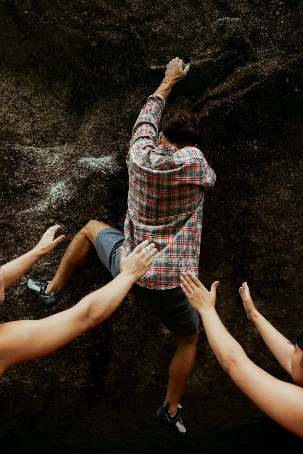 home_climbing_media_3