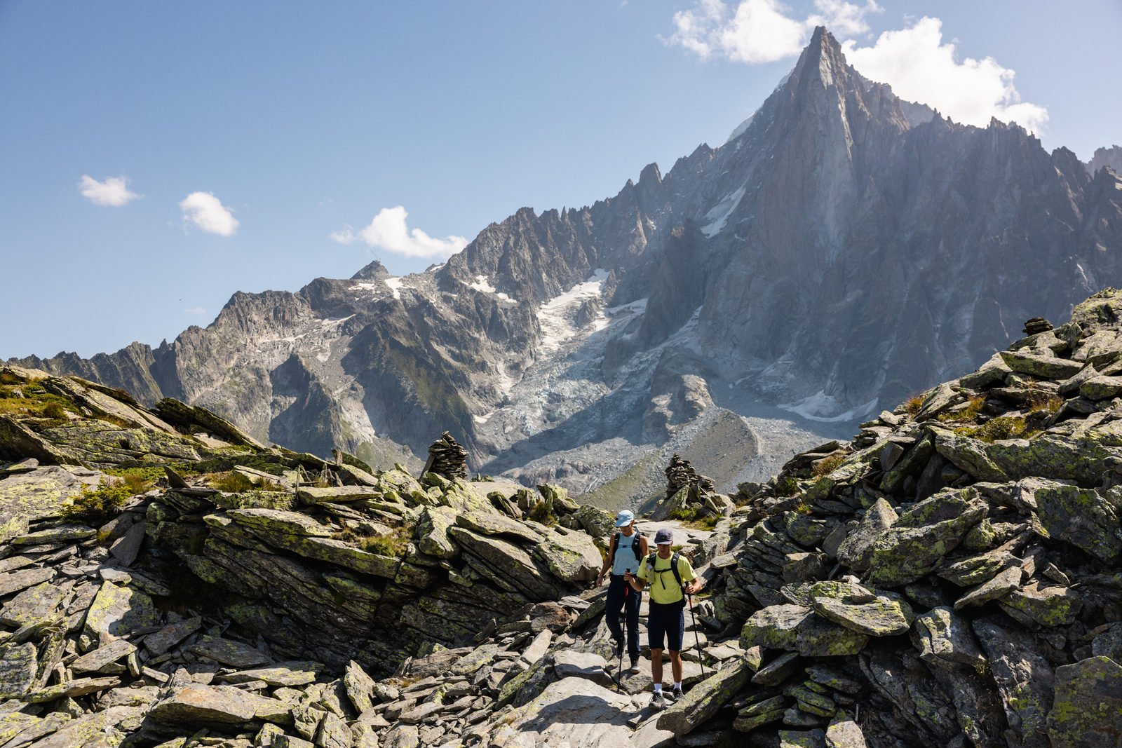 hiking_alone_btm_img
