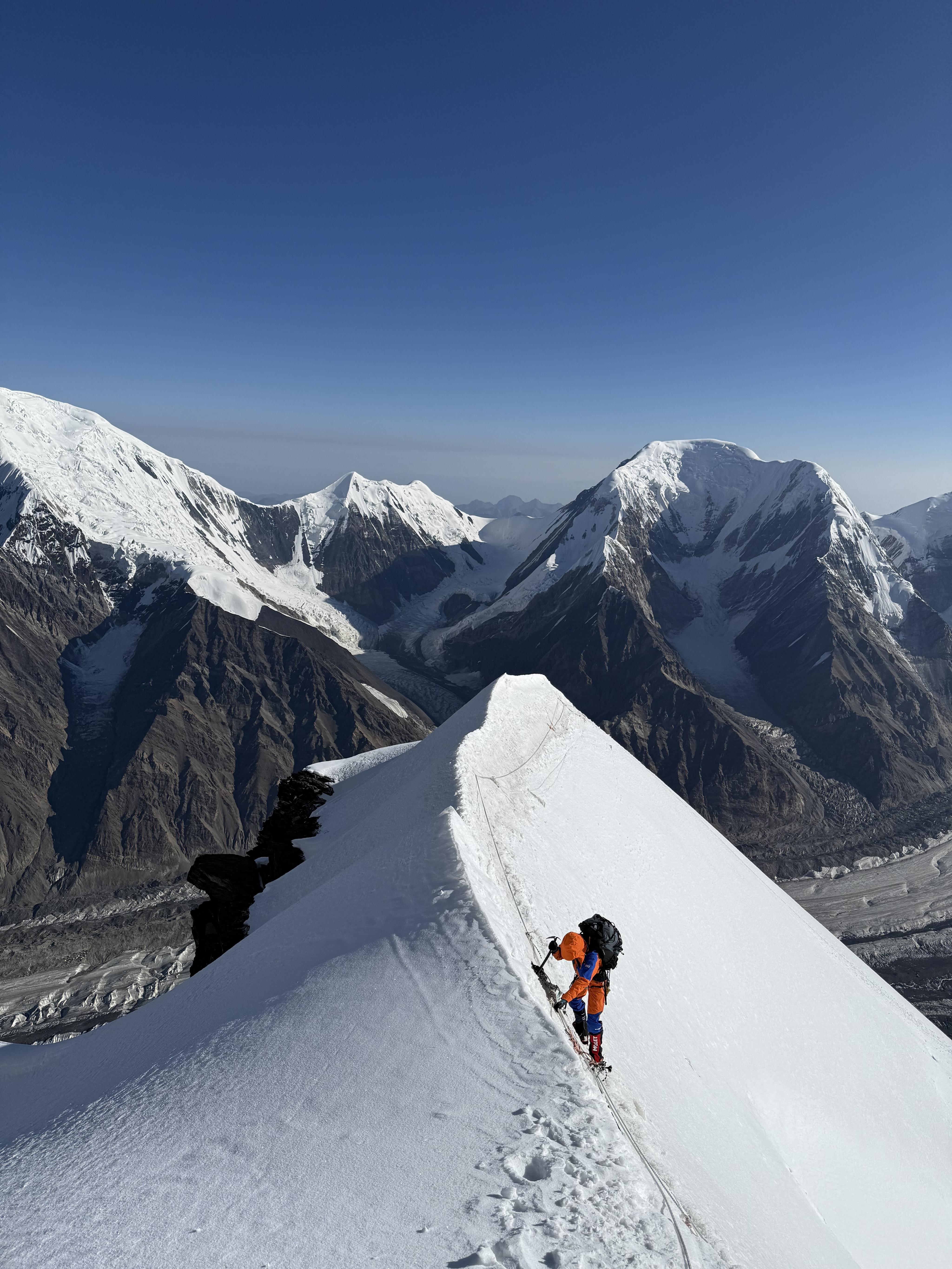 Khan Tengri image 3