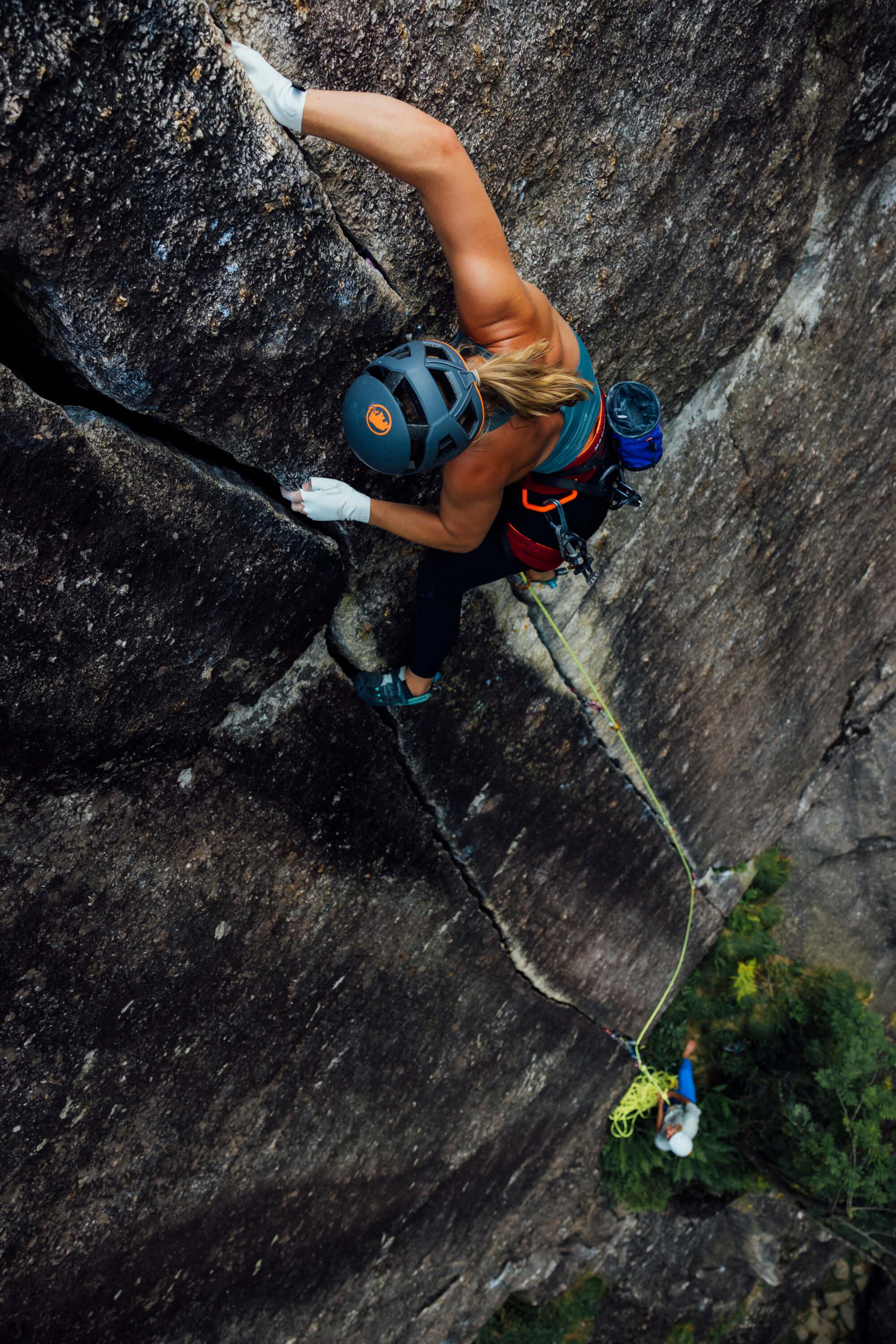 bouldering_vs_climbing