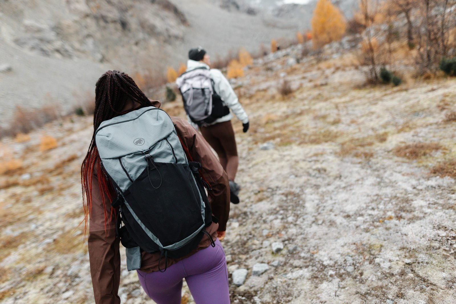 hiking_fall_btm_img